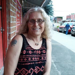 Meet your Posher, Connie